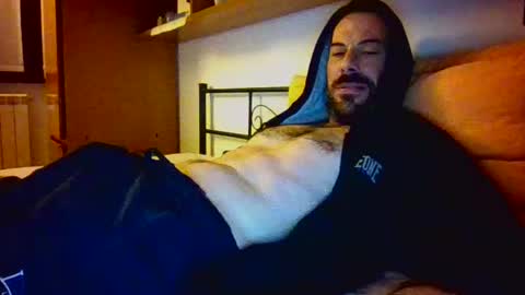 Snapshot of slevin1983 chatting on March 23, 2026, 11:53 pm slevin online show from March 23, 2026, 11:53 pm