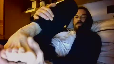 Snapshot of slevin1983 chatting on April 21, 2026, 10:23 pm slevin online show from April 21, 2026, 10:23 pm