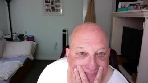 slick50000 online show from May 4, 2026, 7:10 pm