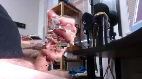 Snapshot of sliderguy699 chatting on January 19, 2025, 1:01 pm sliderguy699 online show from January 19, 2025, 1:01 pm