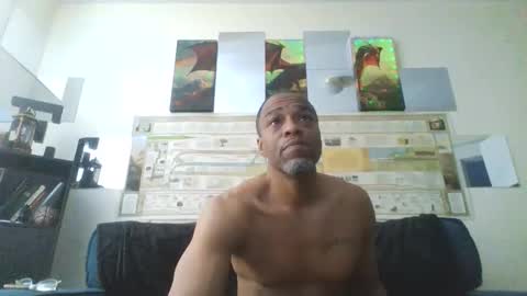 Slim8975 online show from April 5, 2026, 11:18 am