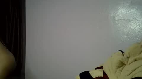 Alicia online show from October 8, 2025, 1:25 am