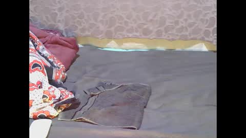 slim_girl01 online show from February 15, 2026, 6:54 am