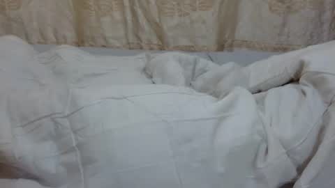 Snapshot of slim_kiteey chatting on October 6, 2025, 12:19 am slim_kiteey online show from October 6, 2025, 12:19 am