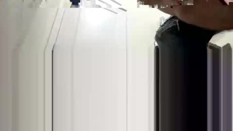 Snapshot of slimbuttniceguy chatting on December 31, 2024, 6:35 pm slimbuttniceguy online show from December 31, 2024, 6:35 pm