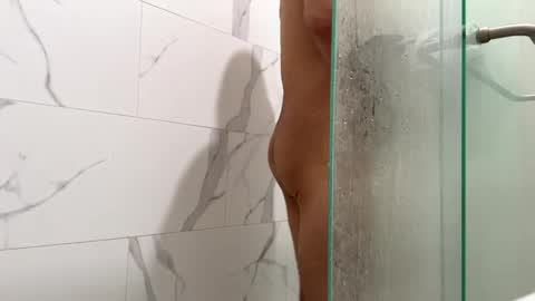 Snapshot of slimbuttniceguy chatting on January 11, 2025, 7:05 pm slimbuttniceguy online show from January 11, 2025, 7:05 pm