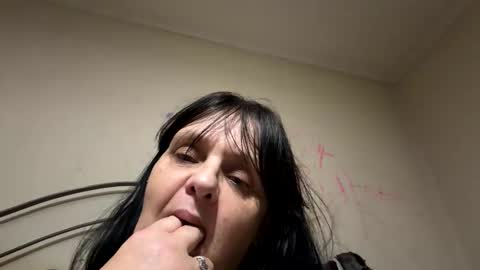 slimmers01 online show from March 18, 2026, 1:42 am