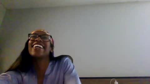 Snapshot of slimmmgooodiexoxo chatting on December 11, 2024, 7:03 pm slimmmgooodiexoxo online show from December 11, 2024, 7:03 pm