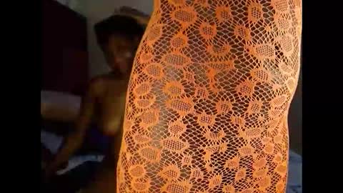 slimmy_kitties online show from November 20, 2025, 3:18 am
