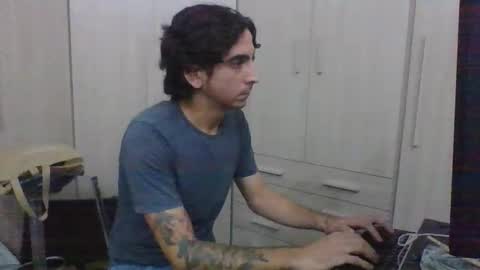 SlimTeaser089 online show from November 2, 2025, 6:43 pm