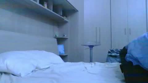 SlimTeaser089 online show from April 26, 2026, 12:36 pm