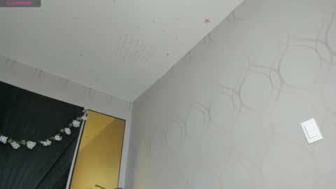 Paola  online show from February 7, 2025, 3:19 pm