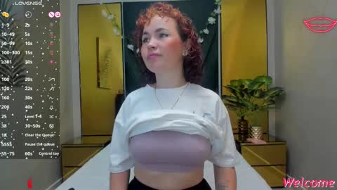 Paola  online show from March 10, 2025, 11:21 am