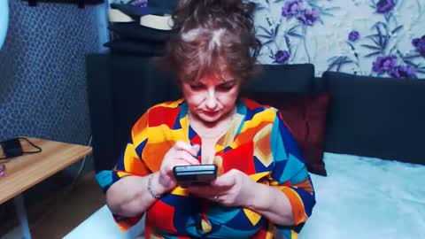 slutihmami online show from November 10, 2025, 7:40 am