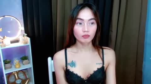 Snapshot of slutmistresscummer chatting on December 18, 2025, 6:52 am slutmistresscummer online show from December 18, 2025, 6:52 am