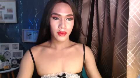 Snapshot of slutqueen_raz chatting on January 19, 2025, 12:28 pm Raz online show from January 19, 2025, 12:28 pm