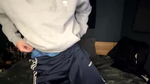 Snapshot of slutsandblunts chatting on February 2, 2026, 2:43 am slutsandblunts online show from February 2, 2026, 2:43 am