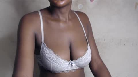 Snapshot of sluttx_choco chatting on May 7, 2026, 11:37 am sluttx_choco online show from May 7, 2026, 11:37 am