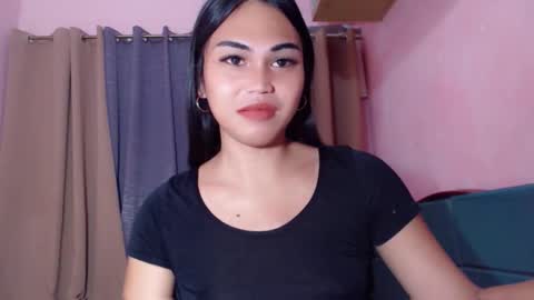 sluttycent online show from February 23, 2026, 12:09 am