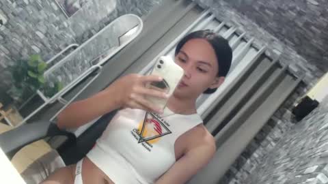 CHIE CHIE online show from February 23, 2025, 8:11 pm