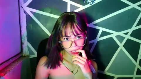 sluttypatotie online show from April 30, 2026, 9:52 pm