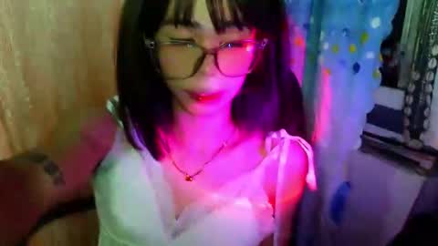 sluttypatotie online show from May 19, 2026, 4:57 pm