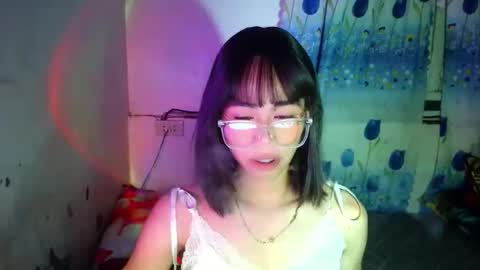 sluttypatotie online show from May 27, 2026, 7:44 pm