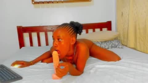 Sexyslutt online show from October 23, 2025, 2:16 pm