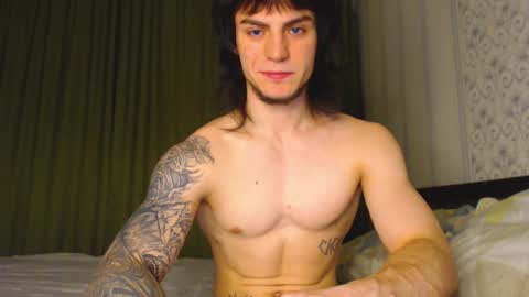 Gus online show from November 19, 2025, 1:44 pm