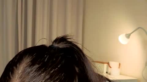 Lily online show from October 4, 2025, 1:31 pm