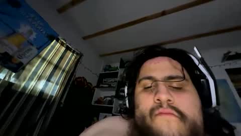 Snapshot of smalld1996 chatting on April 6, 2026, 5:36 pm smalld1996 online show from April 6, 2026, 5:36 pm