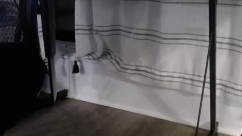 Snapshot of smallddickw chatting on February 23, 2026, 12:41 am smallddickw online show from February 23, 2026, 12:41 am