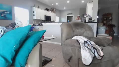 Daddy online show from January 5, 2025, 2:30 pm