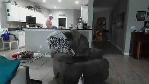 Daddy online show from February 14, 2025, 1:29 pm