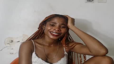 smallsluty online show from June 7, 2026, 7:39 pm