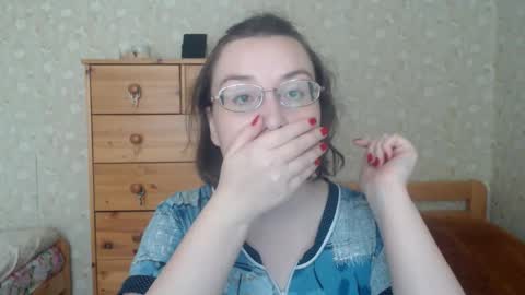 smart_rose online show from November 2, 2025, 9:55 am