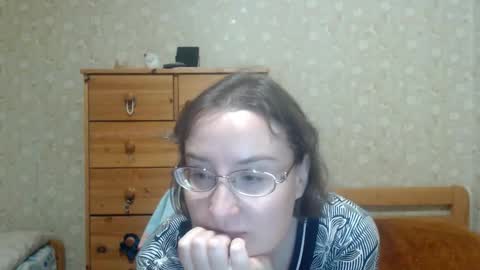 smart_rose online show from February 26, 2026, 6:51 pm