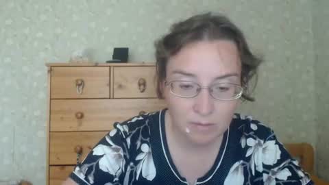 smart_rose online show from June 23, 2026, 8:12 am