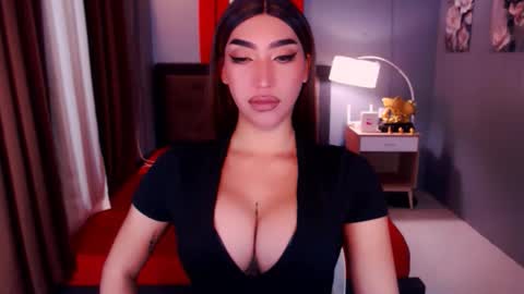 smasherqueen online show from May 5, 2026, 8:11 am