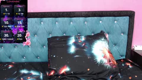 smile_cute_fox online show from April 2, 2026, 10:13 am