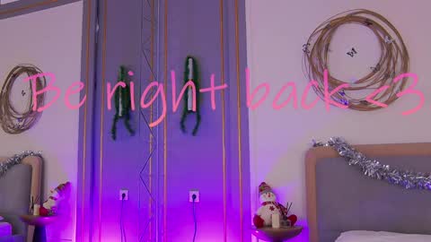 Mia online show from January 10, 2025, 8:18 am