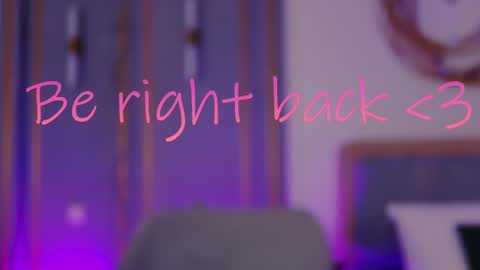 Mia online show from February 10, 2025, 8:09 am