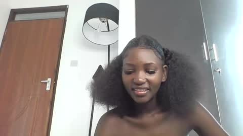 smileykesh online show from February 2, 2026, 5:28 am