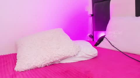      online show from January 28, 2025, 9:50 pm