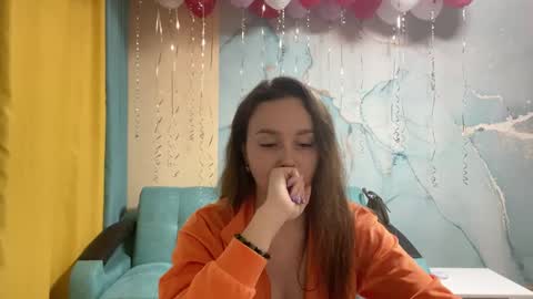 smiling_riddle online show from February 18, 2025, 4:59 pm