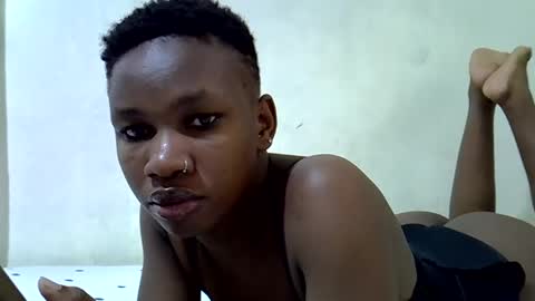 smilingpusssy online show from December 25, 2024, 1:09 pm