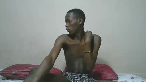 smilzzz online show from April 19, 2026, 4:56 am