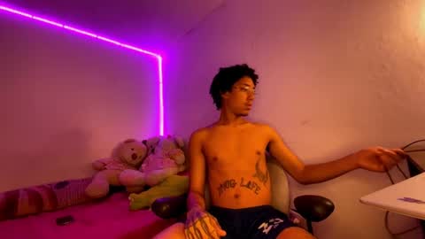 smith_kiki66 online show from June 1, 2026, 1:46 pm