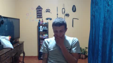 smith_lechosoxxx online show from November 3, 2025, 2:13 am