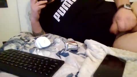 Snapshot of smoker985 chatting on February 15, 2025, 10:44 am smoker985 online show from February 15, 2025, 10:44 am